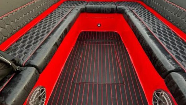 LANCHA LAMBORGHINI - 12pax