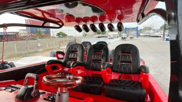 LANCHA LAMBORGHINI - 12pax